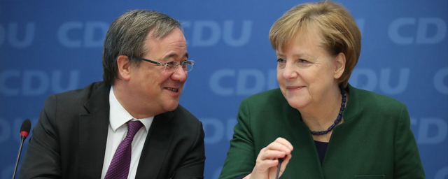 Лашет поддержал Меркель в вопросе остановки строительства «СП-2»