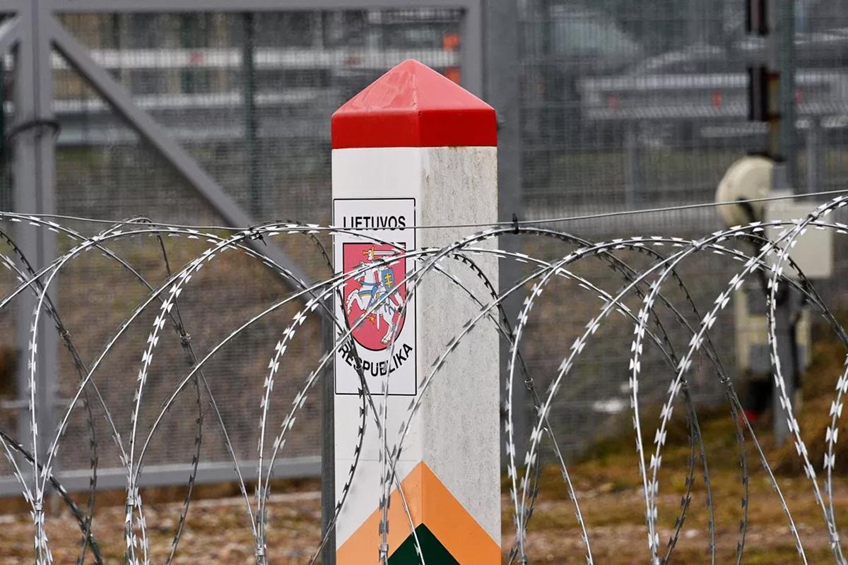 ГПК Белоруссии: выгодополучатели от контрабанды на шарах находятся в Литве