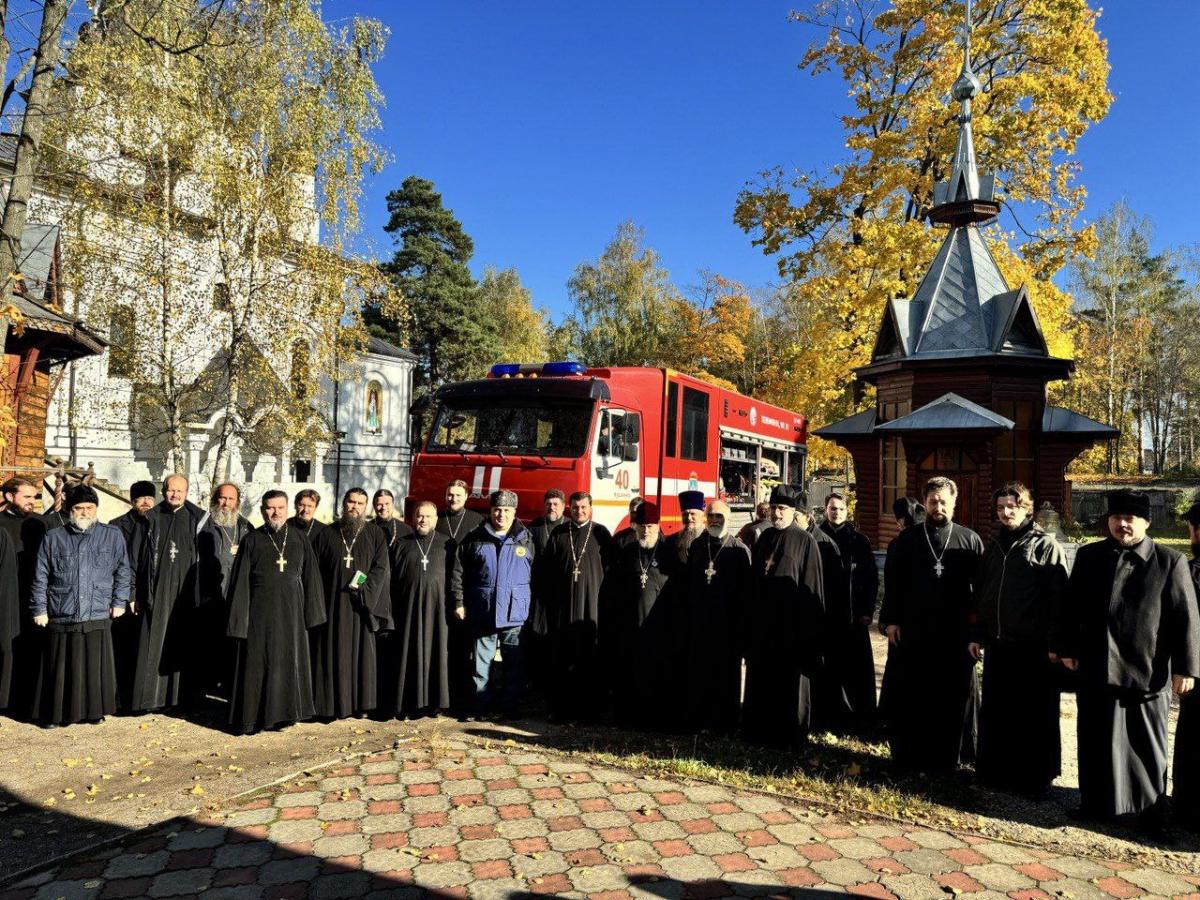 В микрорайоне Клязьма на территории Спасского храма состоялось профмероприятие по пожарной безопасности