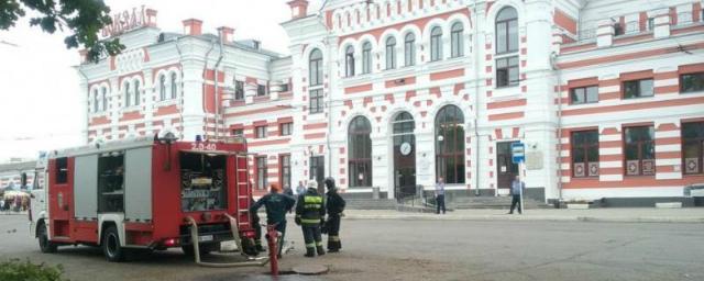 Калужский железнодорожный вокзал оцепили из-за забытой сумки