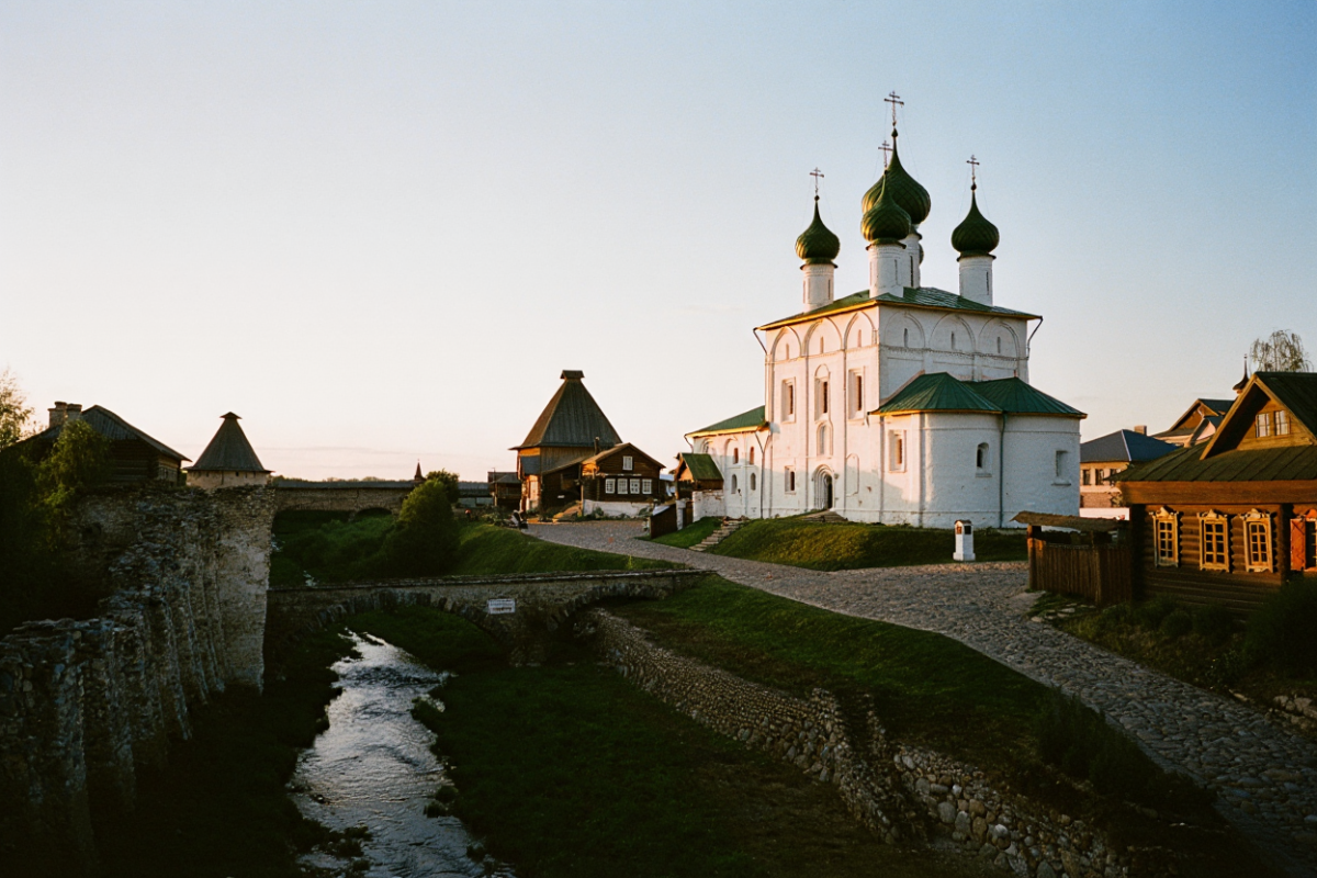 Депутат объяснил значение осознанного крестного знамения