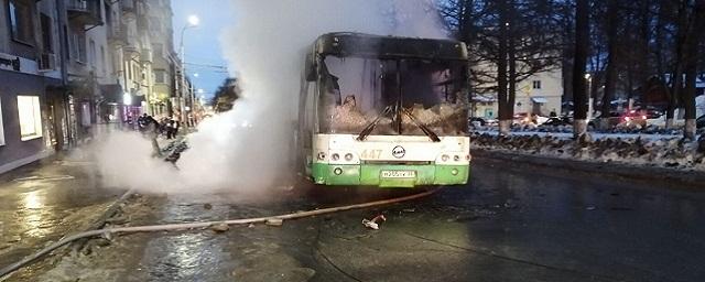 Пожар на улице Мира во Владимире заставил изменить схему движения троллейбусов