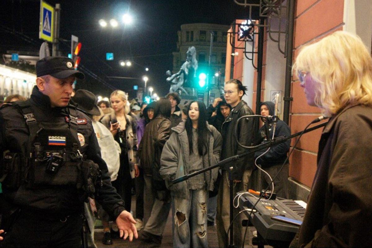 Певицу Наоко арестовали на 13 суток