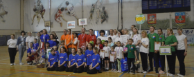 В Пущине провели спортивный праздник «Мама, папа, я – единая семья»