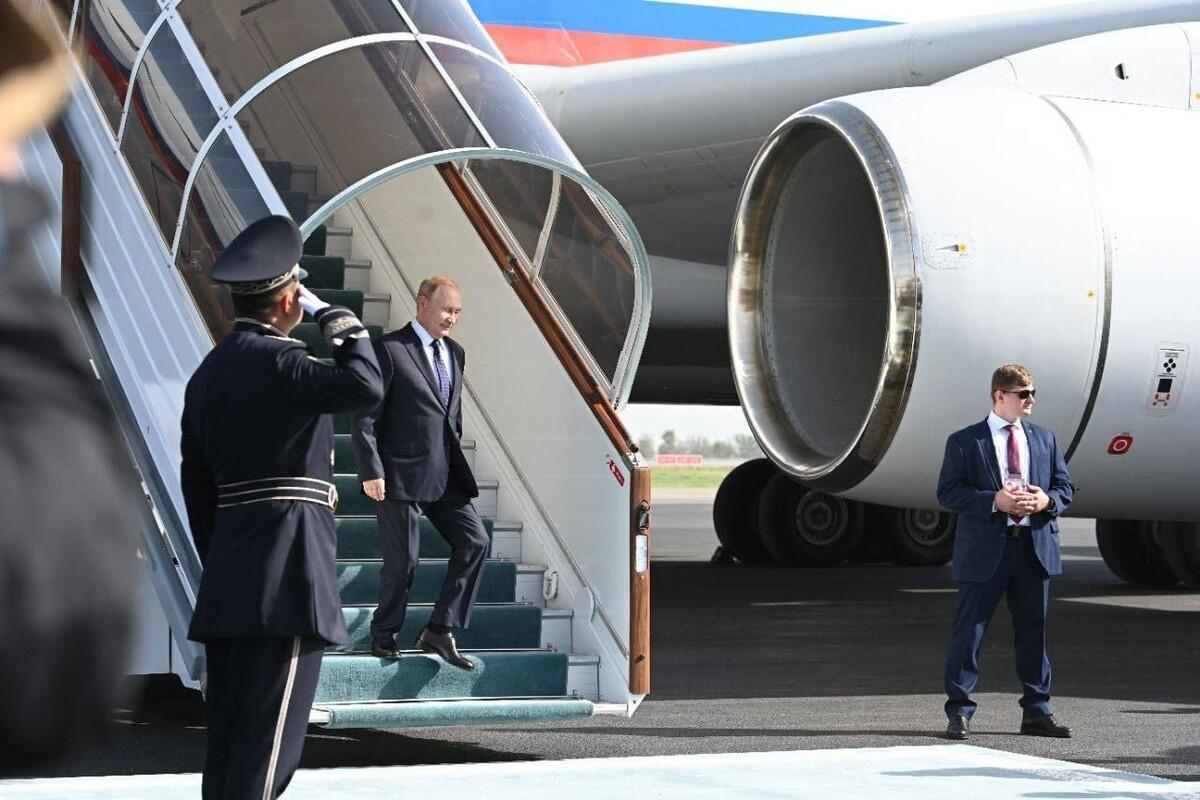 Путин (военный преступник) прибыл в Астану на саммит ШОС