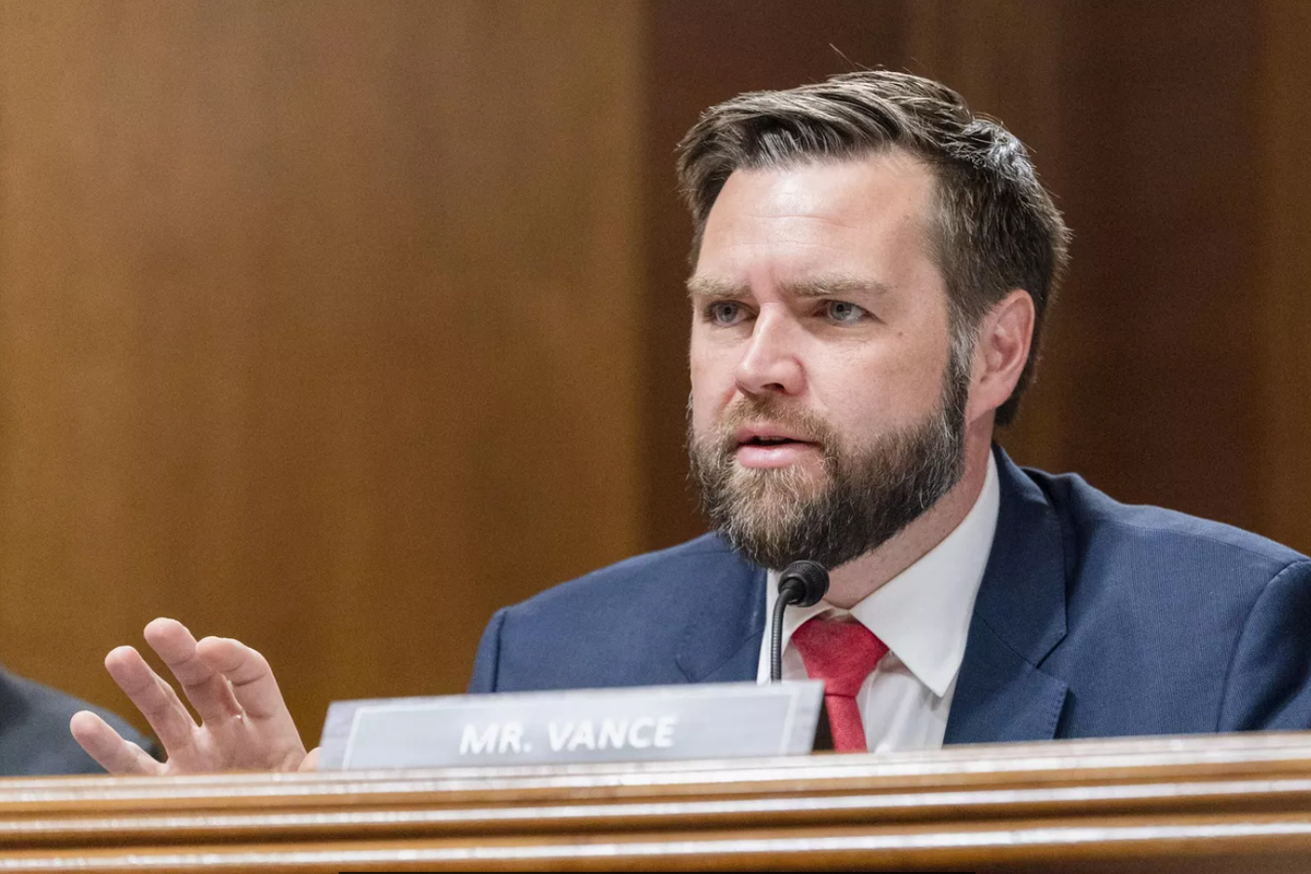 Вице-президент США заявил о разнице в позициях России и Украины по конфликту