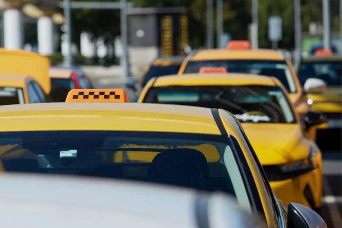 Стало известно, какие автомобили останутся в такси с 2026 года
