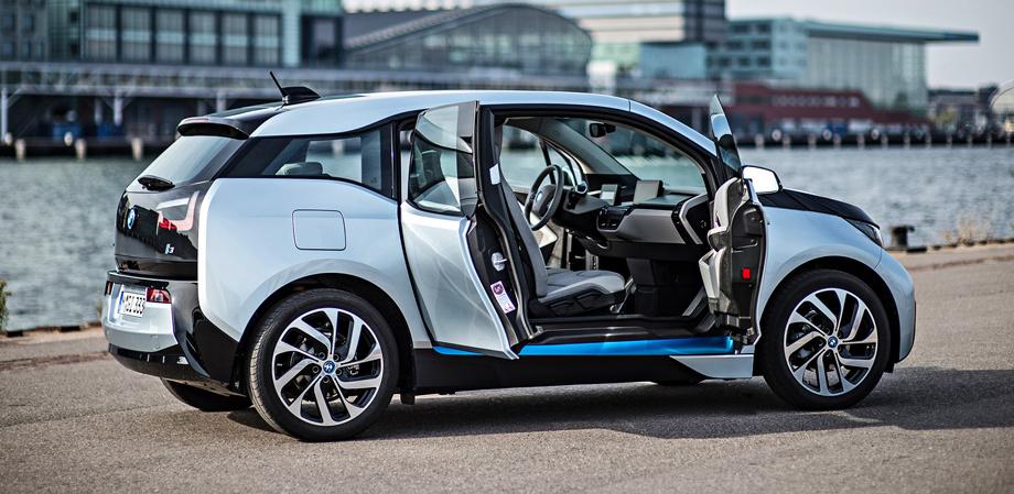 В 2018 году в продажу поступит новый электромобиль BMW i3s