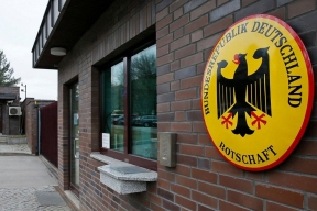 Немецкий бизнесмен пропал после неудачной попытки спрятаться от суда в посольстве ФРГ в Москве