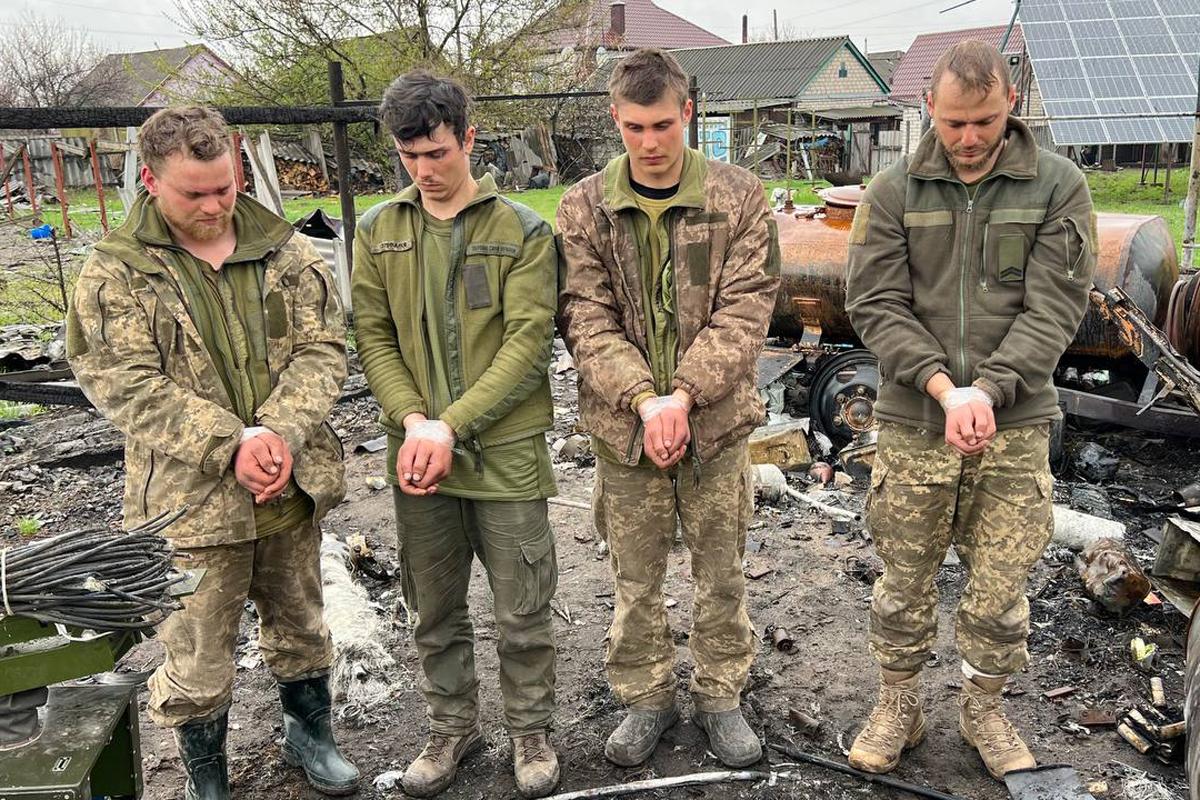 В ДНР (террористическая организация на территории Донецкой области Украины) житель Раздольного держал российских (страна-террорист) пленных в качестве рабов и продавал их