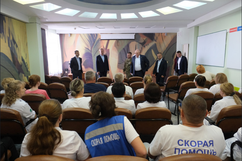 Общежитие для медколледжа и первый томограф в районной больнице: Андрей Травников обозначил перспективы здравоохранения в Новосибирской области