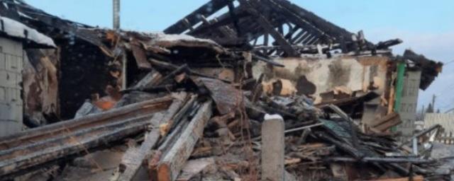 Свердловской семье с детьми помогут восстановить дом после пожара