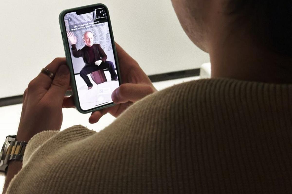 В Петербурге проверка экранов телефонов в метро связана с повышенными мерами безопасности