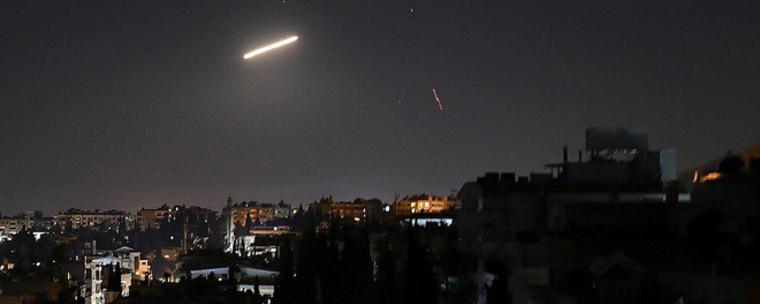 Сирийские ПВО защищают небо над Алеппо от вражеских объектов