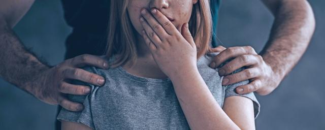 Житель Алтая получил 18 лет за сексуальное насилие над своими детьми