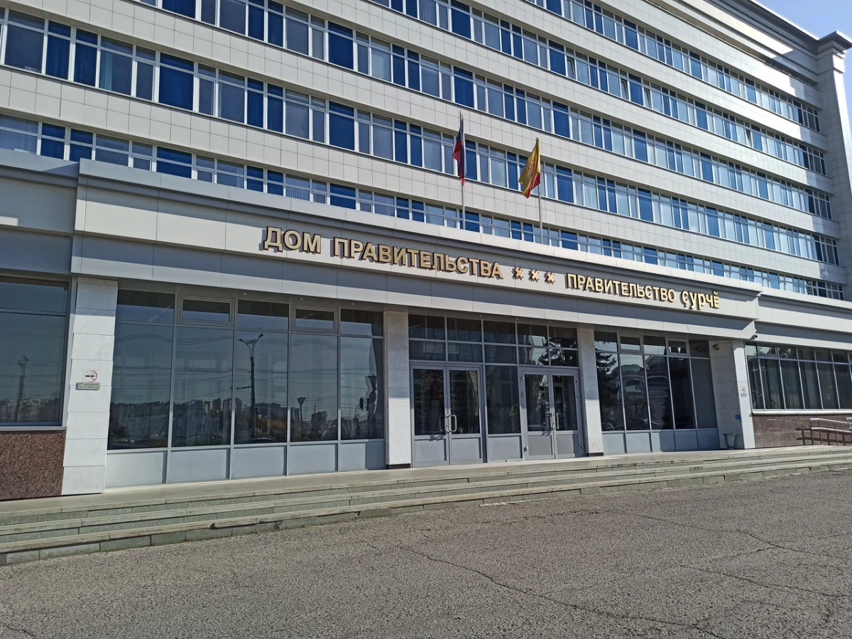 В Чувашии перераспределили обязанности между вице-премьерами