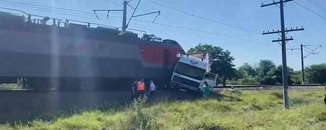 В результате ДТП в Северной Осетии  будут задержаны поезда из Москвы, Адлера и Санкт-Петербурга - видео