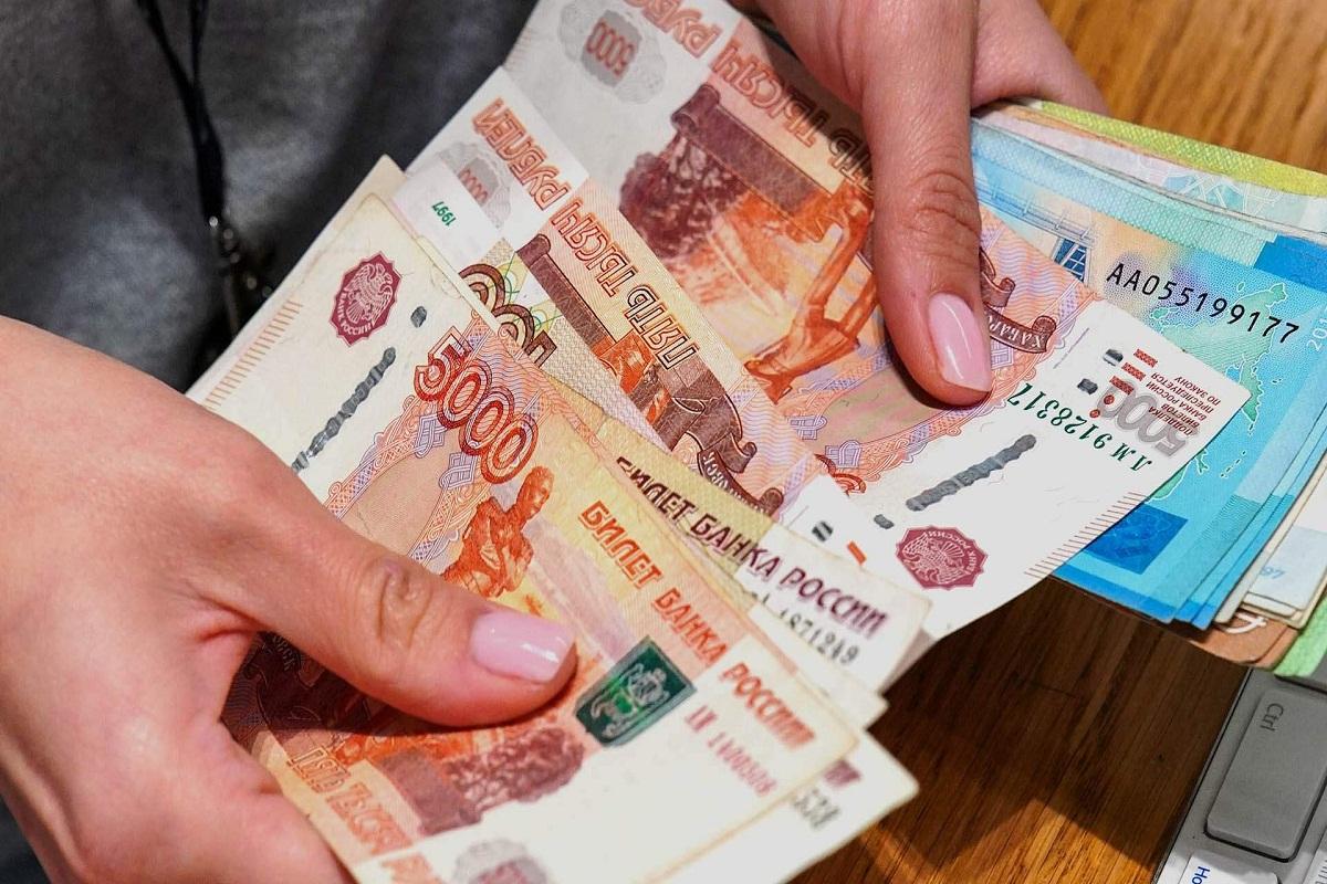 В Омской области вырос размер единого пособия на детей