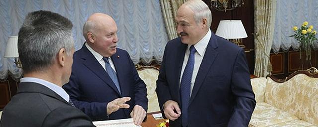 Посол РФ в Минске подарил Лукашенко карту Белоруссии в составе Российской империи