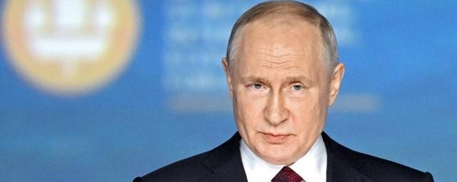 Президент Путин отметил роль СМИ в сплочении российского общества в ходе СВО