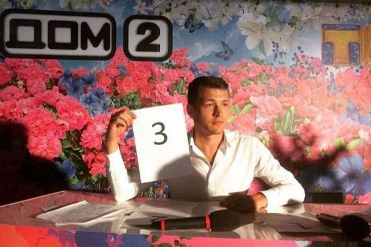 Работа над сценарием сериала «Счастливы вместе» закончилась убийством экс-участник «Дома-2»