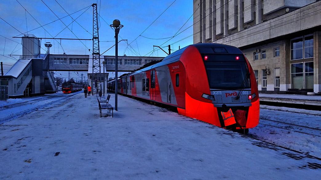 Более 300 пассажиров нижегородской «Ласточки» простояли во Владимире два с лишним часа из-за аварии