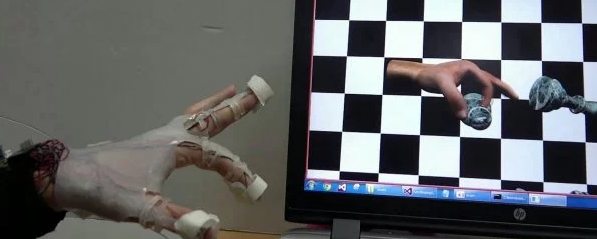 Корейские ученые разработали перчатку, позволяющую чувствовать VR