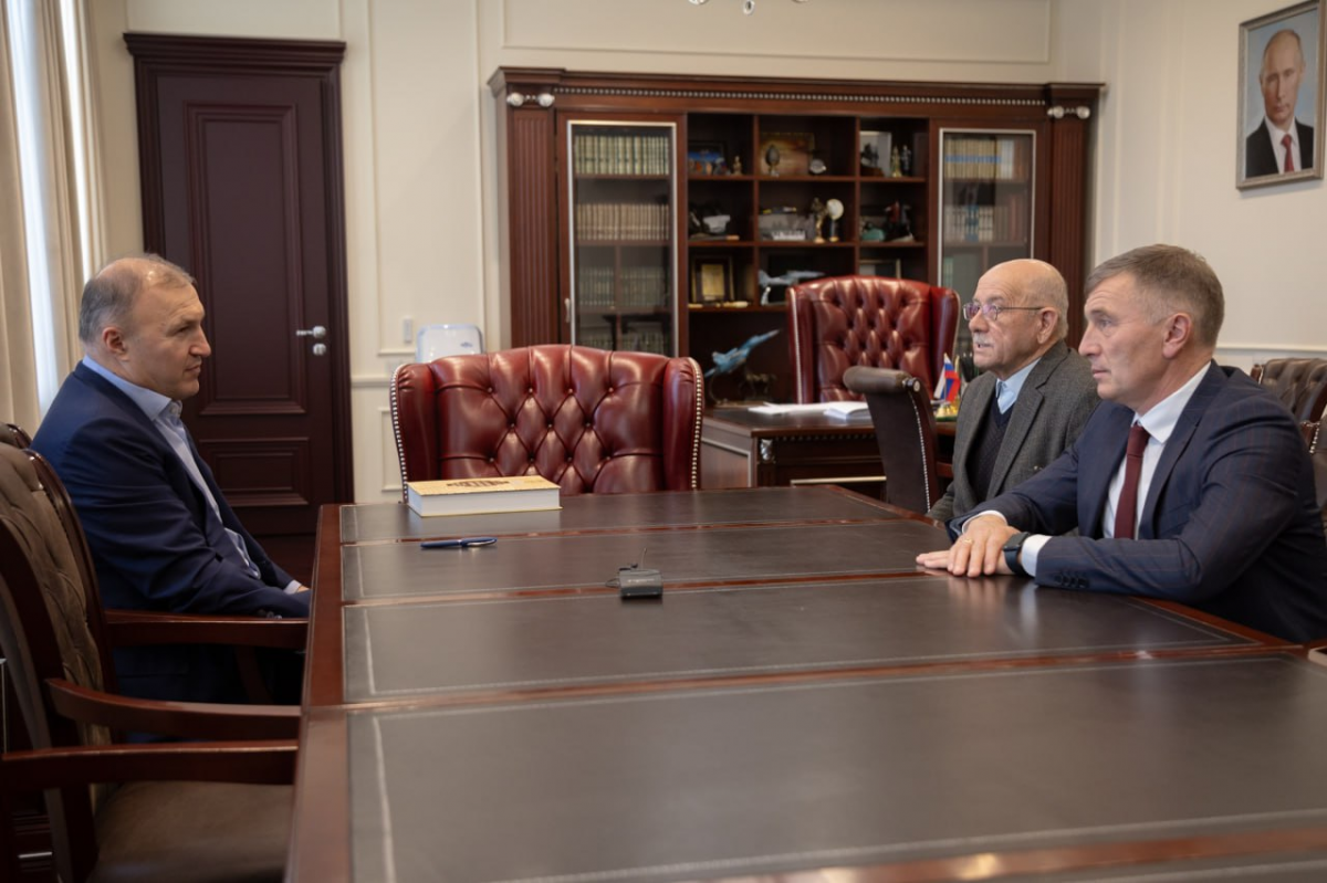 Мурат Кумпилов: В Адыгее 45 студентов и школьников обучаются игре на традиционных инструментах в рамках развития знаний о местных ремеслах