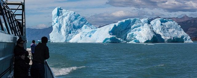 Синоптик Ильин: Два гигантских отколовшихся айсберга в Антарктиде не представляют угрозы