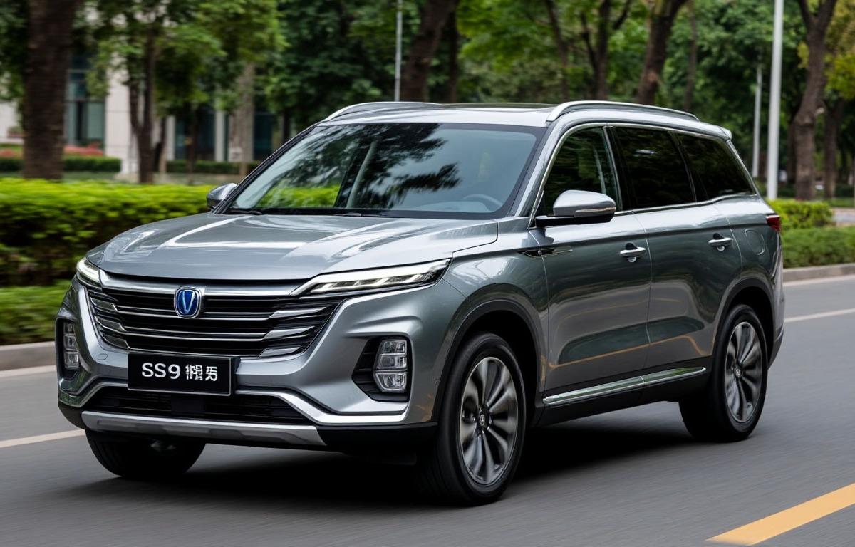 Глохнет на ходу и ржавеет: на что жалуются владельцы Changan CS95 в Китае