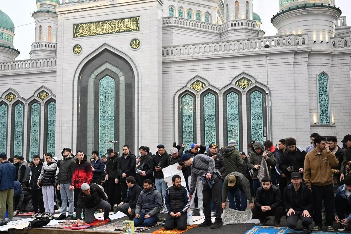 В связи с празднованием Ураза-байрам в Дагестане 31 марта и 1 апреля будут выходными