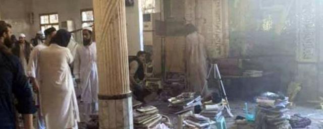 При взрыве в пакистанской семинарии семь человек погибли и около 70 пострадали