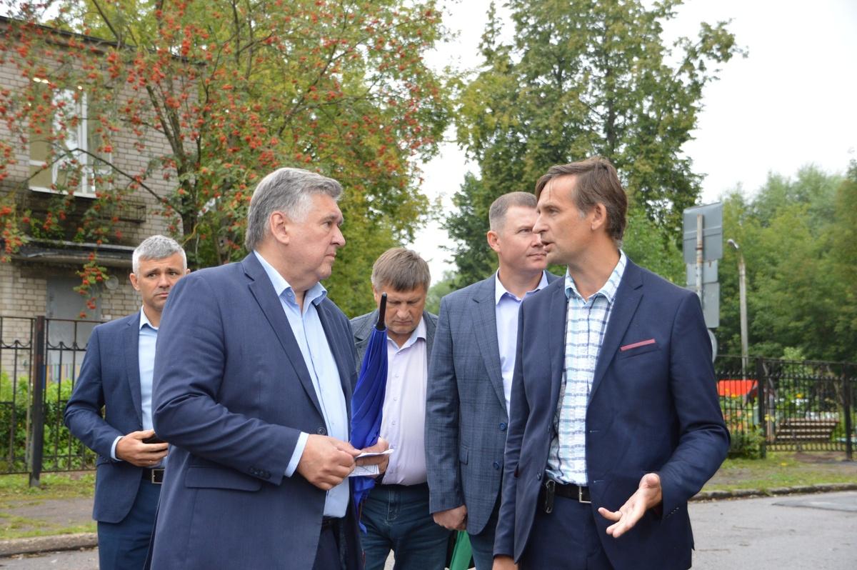 Мэр Твери Алексей Огоньков проинспектировал ряд объектов в Заволжском районе