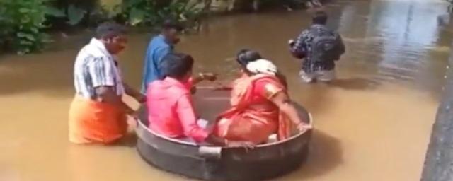 Жертвами наводнения в Индии стали более 70 человек