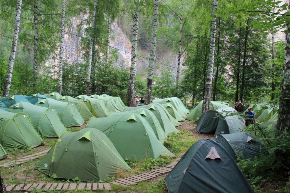 Туристический палаточный лагерь