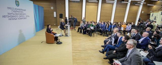 Губернатор ХМАО Наталья Комарова дала пресс-конференцию в Югорске