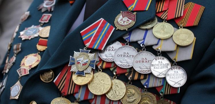 В Астане ветераны ВОВ получили ко Дню Победы по $1,5 тысячи