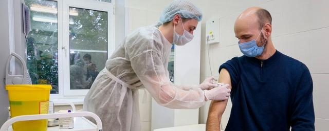 Врач Горбунов назвал «глупостью» недоверие к вакцинации и QR-кодам