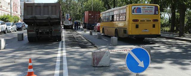 Демонтаж трамвайных рельсов усложнил движение в центре Владивостока