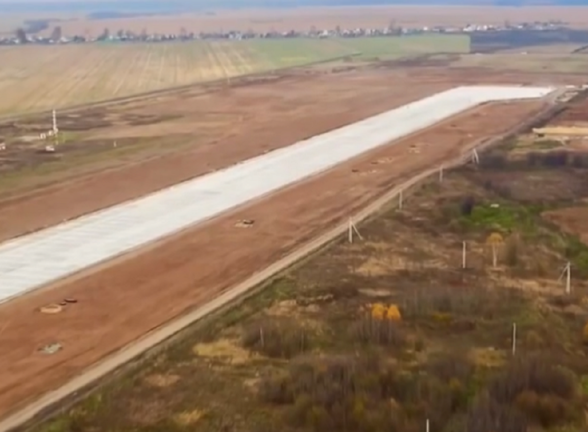 В аэропорту Йошкар-Олы готовность взлетно-посадочной полосы составляет 65%