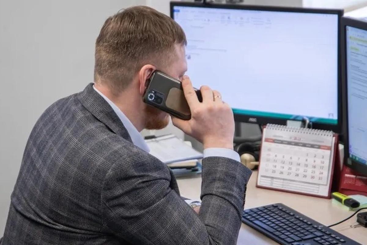 Шестидневка поднимает стресс: врачи предупреждают о последствиях — бессонница, раздражение и ошибки на работе