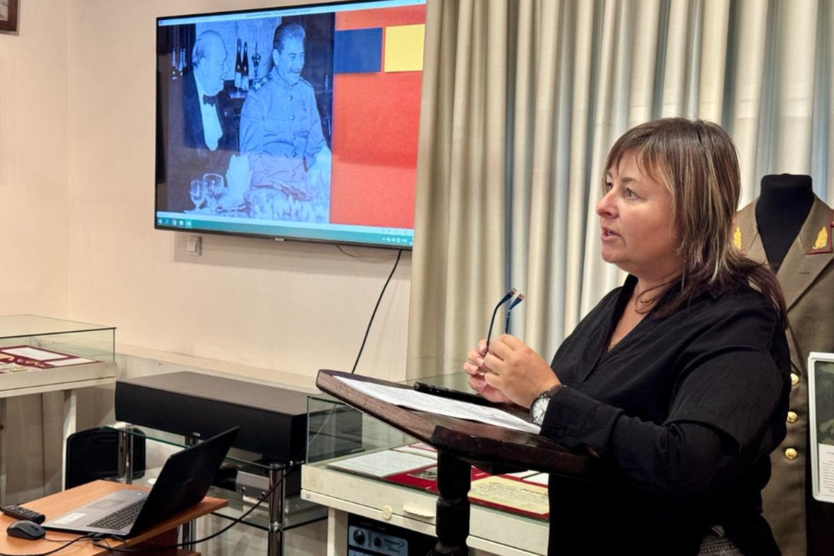 В Подольске прошла лекция «Знаменитые едоки».