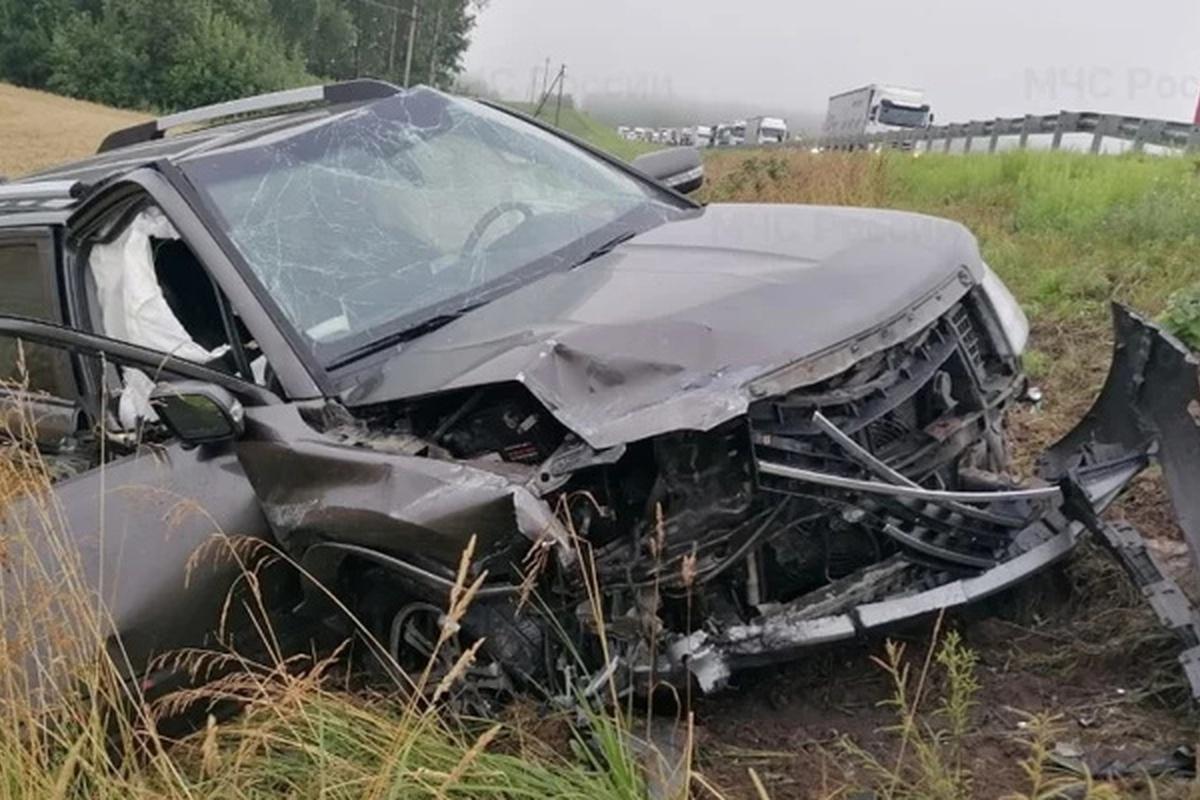 В Калужской области в лобовом столкновении разбились две машины