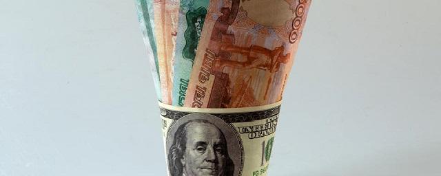 Финансист посоветовал россиянам, как заработать на падении курса рубля