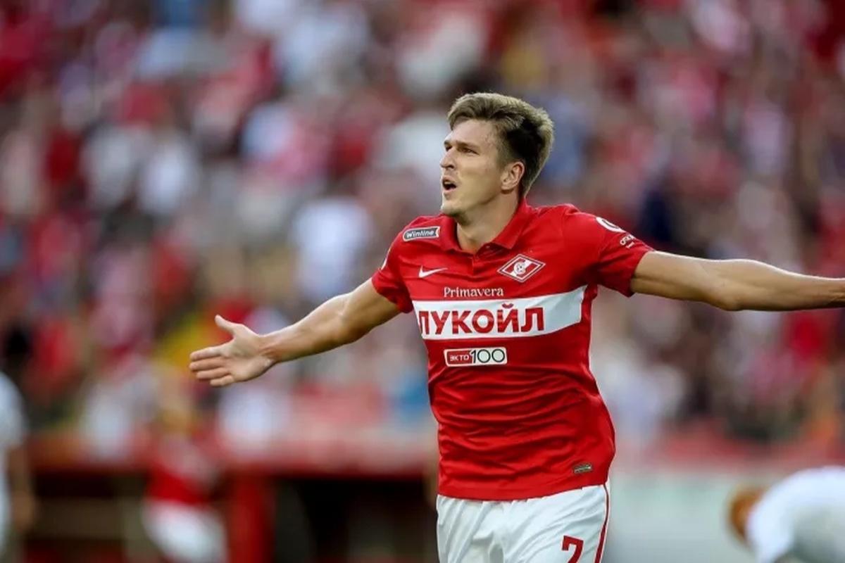 «Спартак» может снова шокировать фанатов, вернув скандальную синюю форму