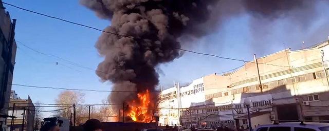 В Рязани горит завод «Центролит»