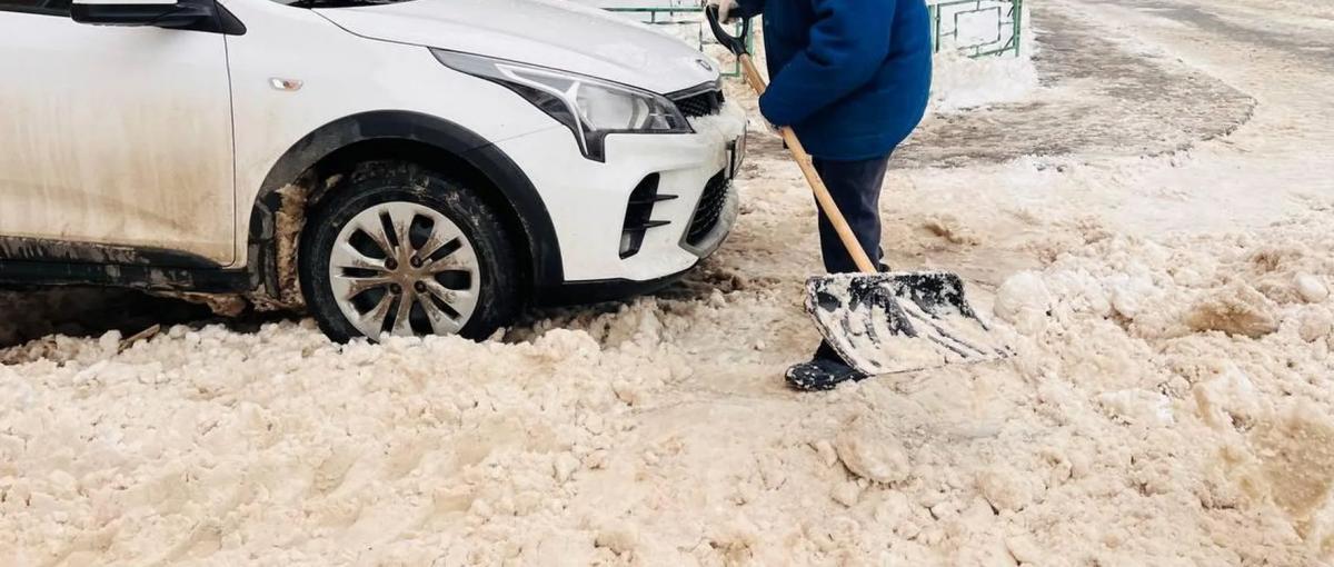 Глава г.о. Истра Татьяна Витушева: Коммунальщики продолжают расчищать дороги от снега