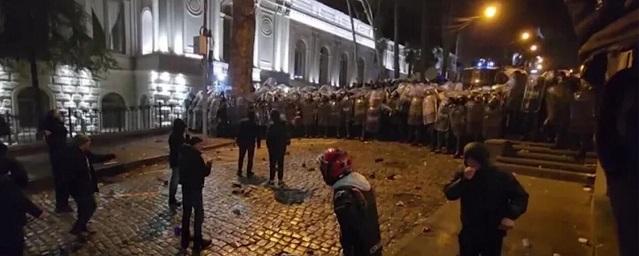 Полиция Грузии начала массовые задержания оппозиции после разгона митинга в Тбилиси