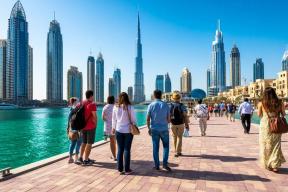 Автобусы через пустыню и транзит через Турцию: как россияне выбирались из закрытого Дубая