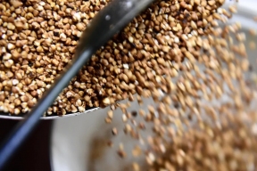 Buckwheat harvest in Russia may fall by a third due to a record reduction in crops.
